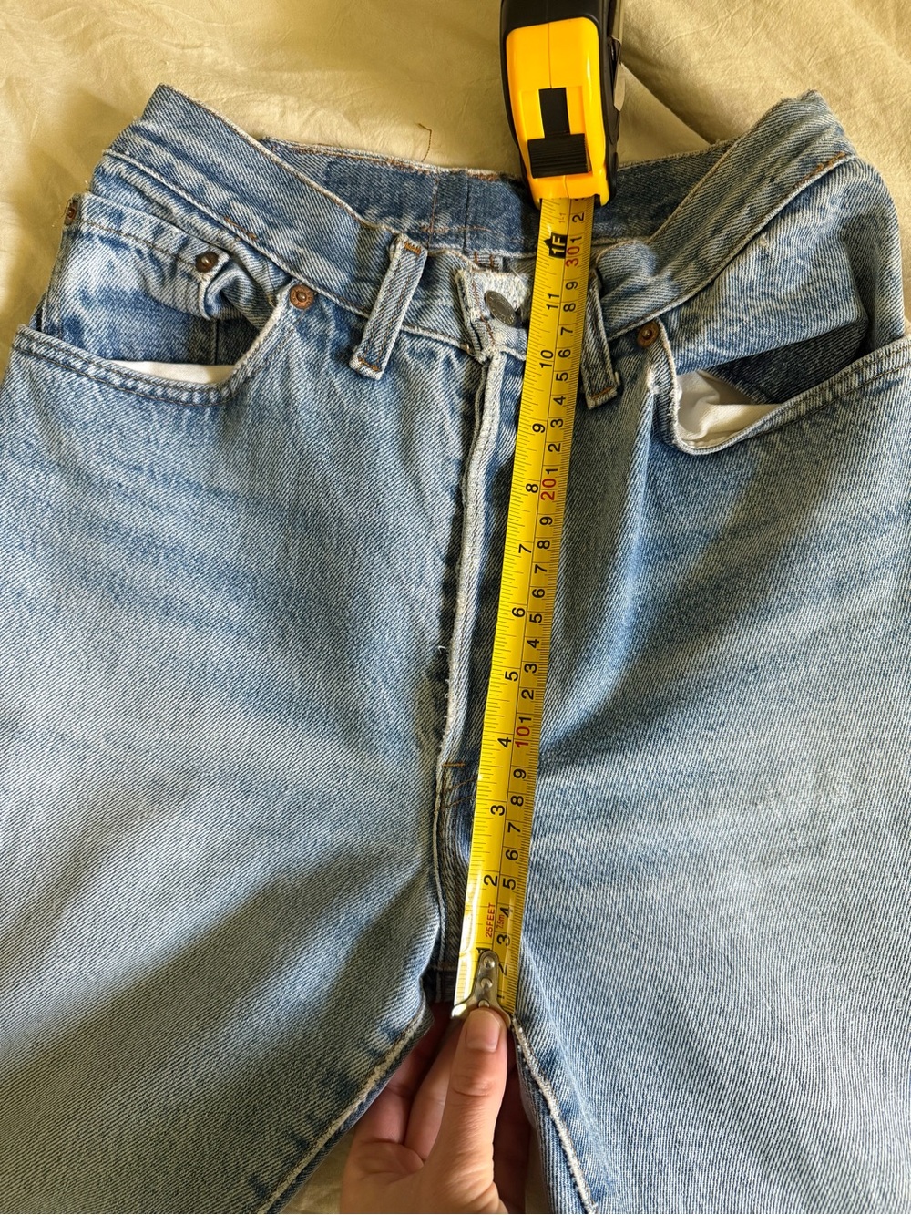 Vintage Levi’s 501 High-Rise Straight Jeans - Picture 3 of 7